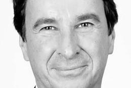 Dr. Frank Löschmann